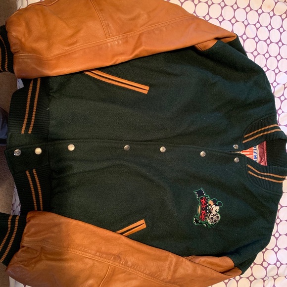 Walt Disney Studios Limited Edition Jacket. - Picture 4 of 4